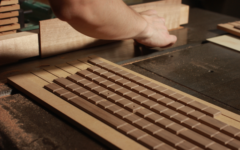 木製デザイン雑貨ブランド「Hacoa」 無機質なパソコン周りに温もりをプラスする木製キーボード「Full Ki-Board Wireless」