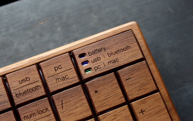 木製デザイン雑貨ブランド「Hacoa」 無機質なパソコン周りに温もりをプラスする木製キーボード「Full Ki-Board Wireless」