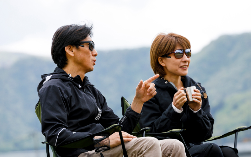 鼻パッドのないサングラス「エアフライ」＊男女兼用 スポーツカジュアルモデル AF-402 C-2 クリアーアッシュ