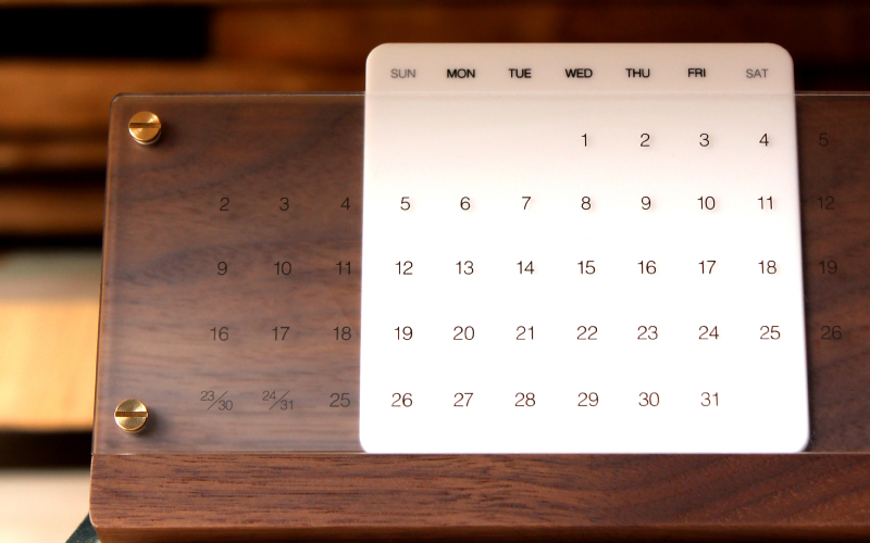 木製デザイン雑貨ブランド「Hacoa」木の経年変化を楽しむ卓上万年カレンダー 「Desk Calendar Eternal」ウォールナット