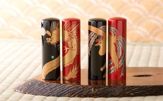彫り士と蒔絵士の技術の融合『蒔絵印鑑18mm（鳳凰・昇龍）』 朱色　昇龍