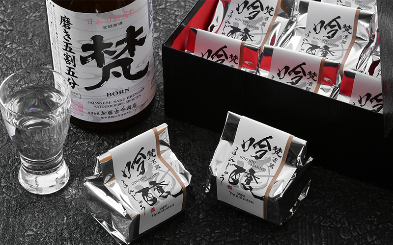 鯖江の銘酒「梵（ぼん）」を使用した日本酒香る酒まんじゅう １２個詰合せ